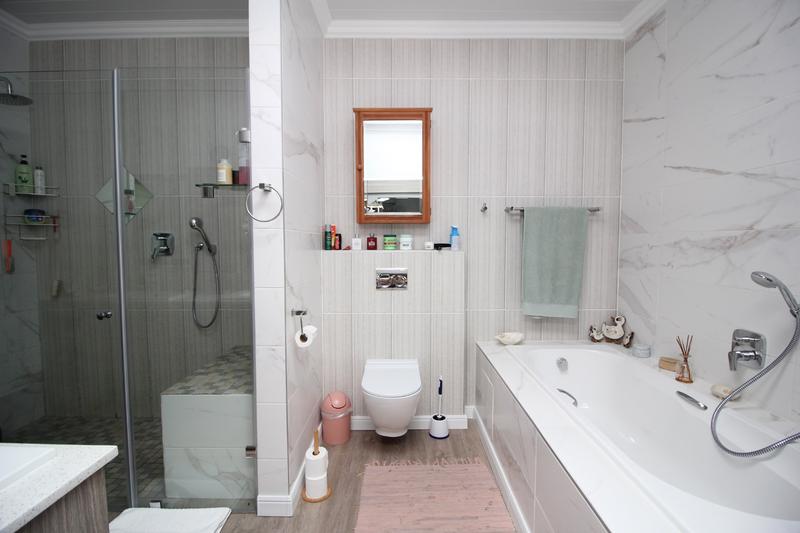 3 Bedroom Property for Sale in Monte Christo Western Cape